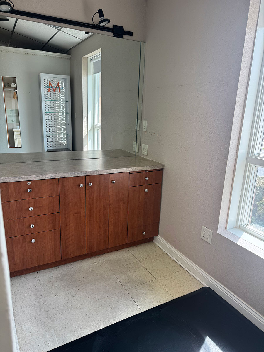 Booth-Rental-fo-Barbers-Nail-Techs Booth Rental for Barbers Nail Techs